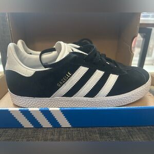 Adidas - Gazelle Black and White Suede Court Sneakers